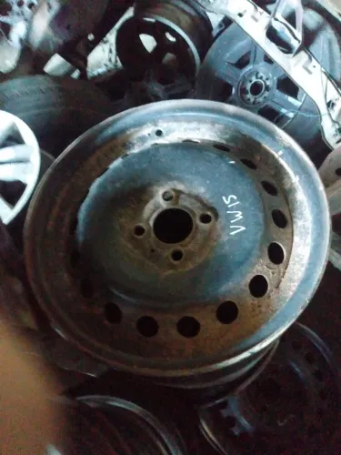 Roda VW gol aro 15 