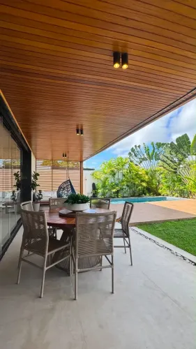 UMA DAS MAIS LINDAS CASAS EM CONDOMÍNIO