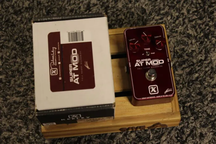 PEDAL KEELEY ANDY TIMMONS AT MOD