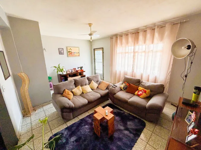 Casa à Venda no Bairro Munhoz Júnior em Osasco (2 casas no mesmo quintal)
