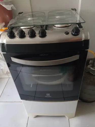Fogão a Gás 4 Bocas Electrolux Mesa Inox com VaporBake Tripla Chama Branco