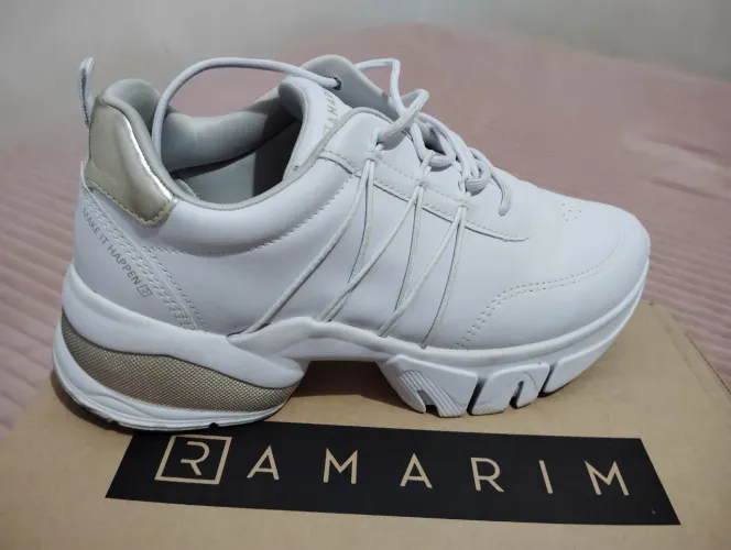 Tênis feminino 