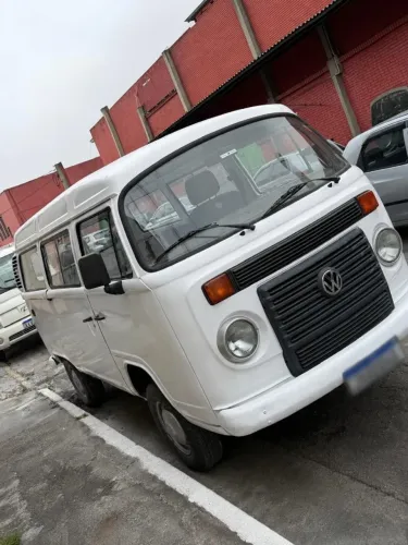 Volkswagen Kombi Standard 1.4 MI Total Flex 8V 2013