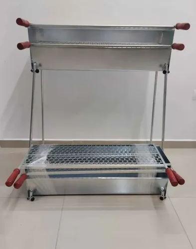 Churrasqueira Espetinho Desmontável Com Duas Grelhas