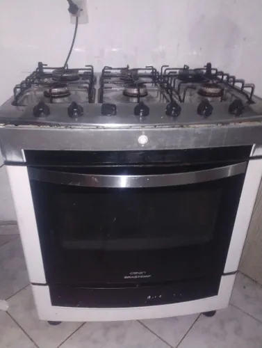 Estou me mudando e vendendo meus móveis antigos