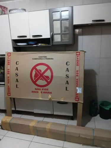 Cama de casal nova na caixa