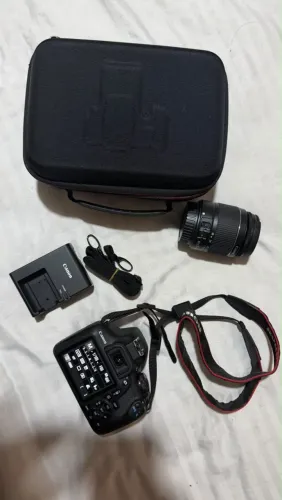 Camera Canon EOS Rebel T7 + lente 18-55 mm | Usada apenas uma vez