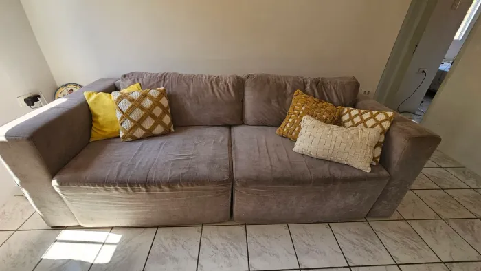 Sofá Oficina Design 03 lugares usado