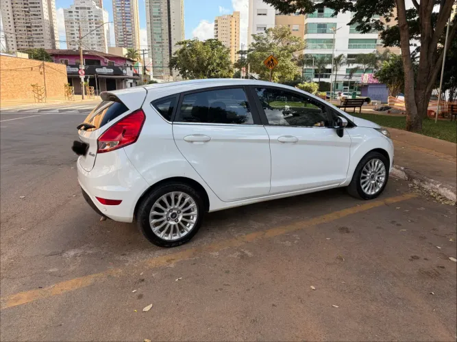 Ford Fiesta Tit./tit.plus 1.6 16V Flex Aut. 2014