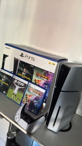 PlayStation 5 slim, mídia física 3 jogos (seminovo)