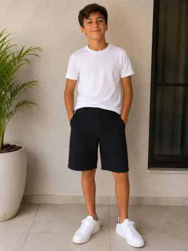 Bermuda Adolescente