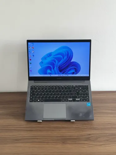 NOTEBOOK SAMSUNG I5-11ª, 16GB RAM, SSD 256GB - Entrego
