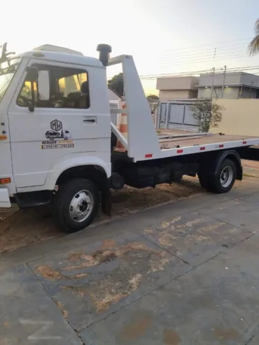 Caminhão Guincho  VW 7110