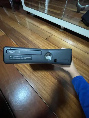 X-box 360 S + kinect + 9 jogos