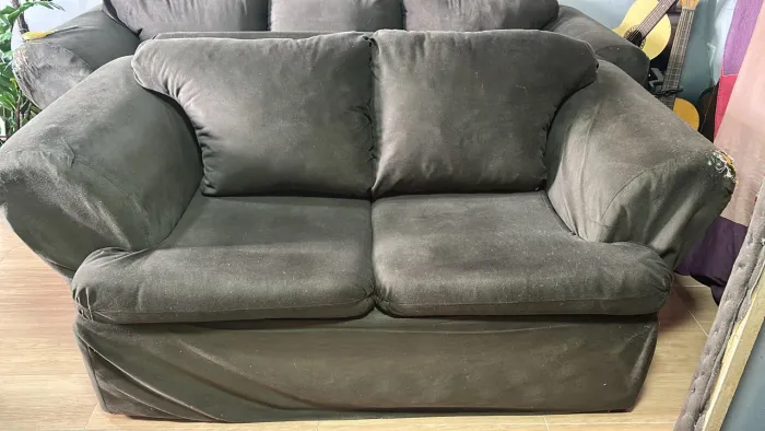 Conjunto de sofás de 2 e 3 lugares