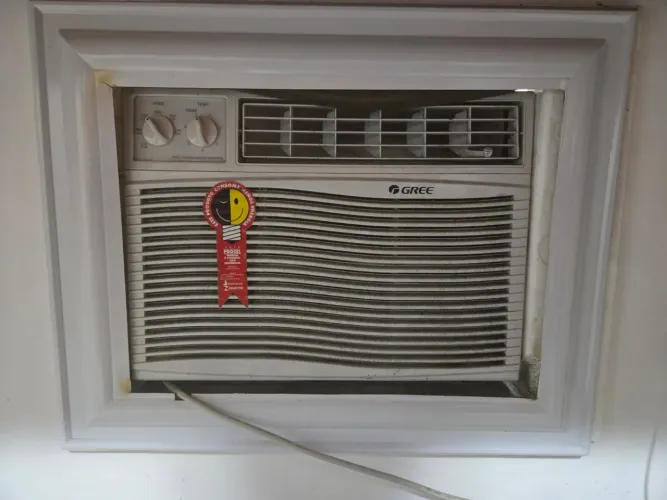 GREE 10.000 btus - 220w