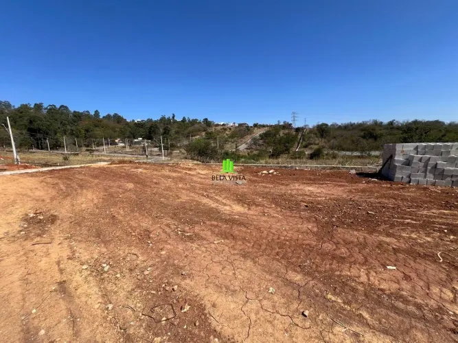 Lote à Venda em Condomínio Fechado - 420 m²
