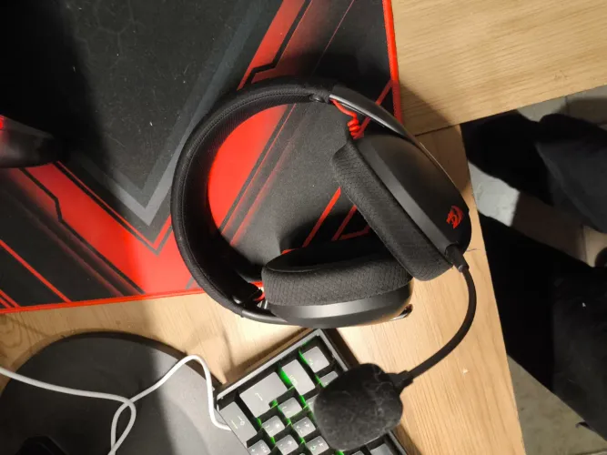 Fone headset Redragon ire pro