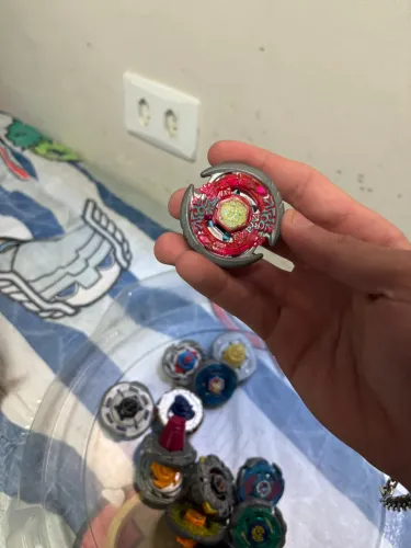Beyblade Thermal Lacerda Takara Tomy