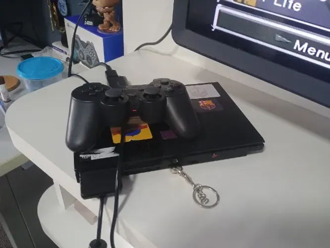 Playstation 2 usado com 2 controles 2 opls leitor quebrado e adaptador hdmi