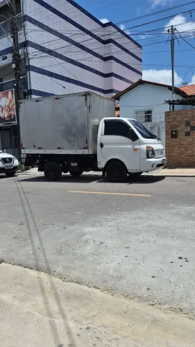 Transporte de carga , encomendas e mudanças