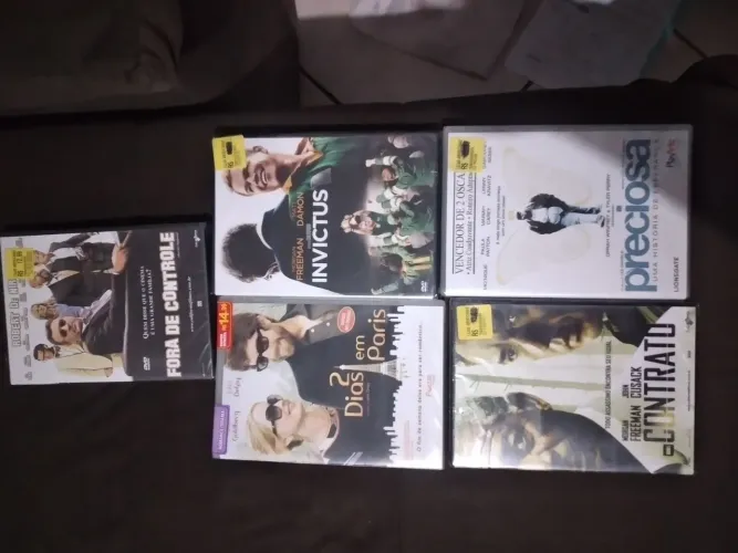 DVD antigo nunca usado capa dura