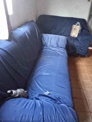 Eu tou vendendo esse sofá