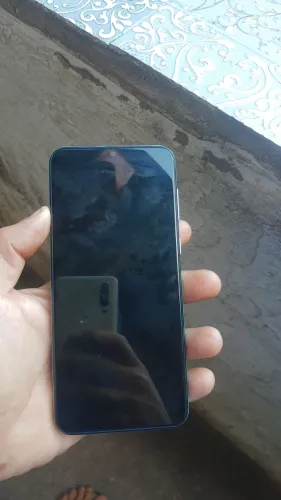 Celular novo com defeito apagou de vez comprei outro 