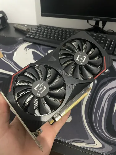 RX 6600M (defeito)