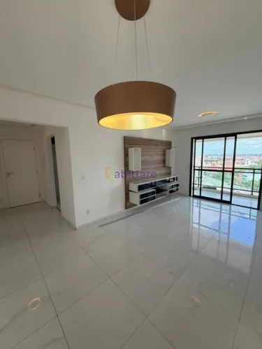 Alugo apartamento com 3 quartos (2 suítes) no Jardim de Lombardia