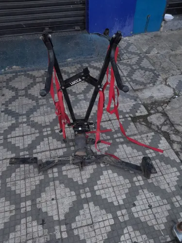 Transbike que encaixa no engate para duas bicicletas