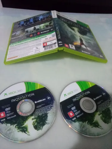 Jogo Xbox 360 com duplo CD Dragon Age INQUISITION