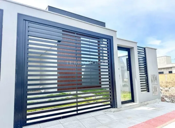 Casa geminada semimobiliada no Santo Antônio de Pádua