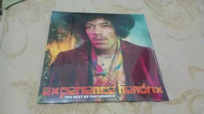 FRETE GRÁTIS Jimi Hendrix NOVO E LACRADO.