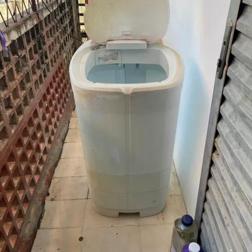 Tanquinho de lavar roupa