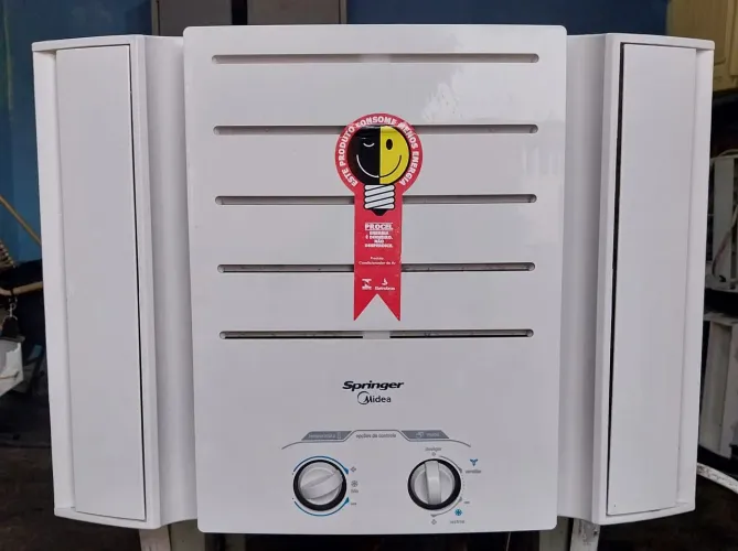 Ar-condicionado 7500btus , excelente para mandee fresco e instável o seu ambiente