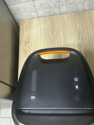 Caixa de som jbl partybox 100