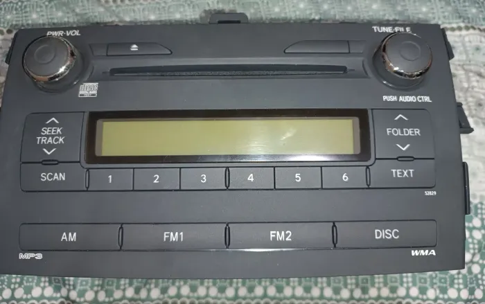 Som automotivo rádio original