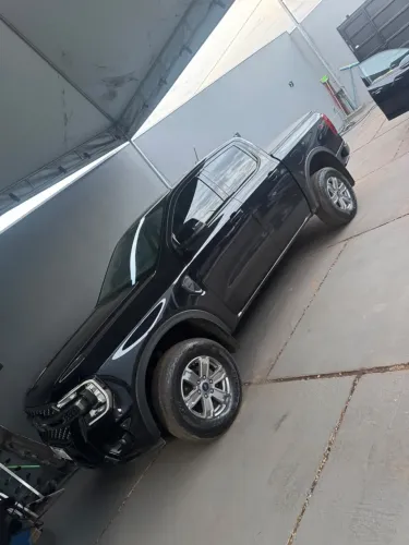 Ford Ranger XLS 2.0l 4X4 2025