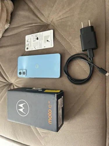 Celular moto e22
