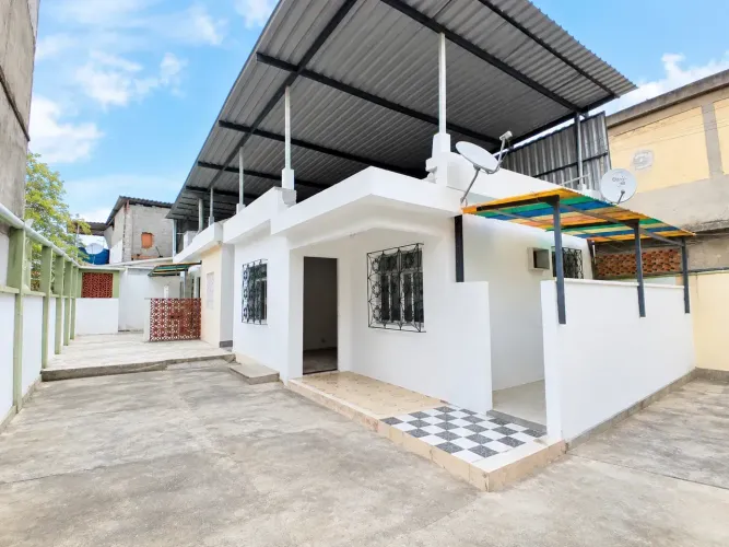 Casa 02 Quartos - Vila Bela Vista - D.Caxias
