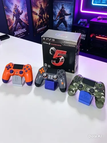 Controles de Playstation 4 edição especial.