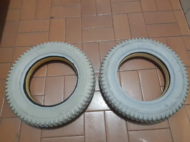 Pneus Traseiros usados, 3.00-8, para Cadeira de Rodas Motorizadas, ler a descrição