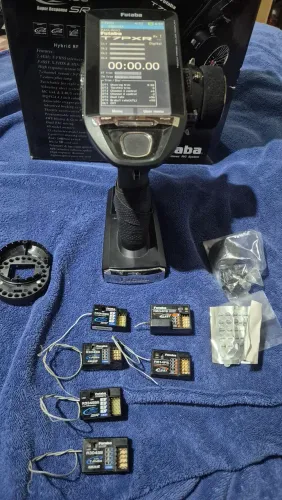 Rádio Futaba 7pxr com 5 receptores + bateria