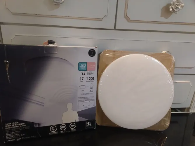 Luminária com sensor 