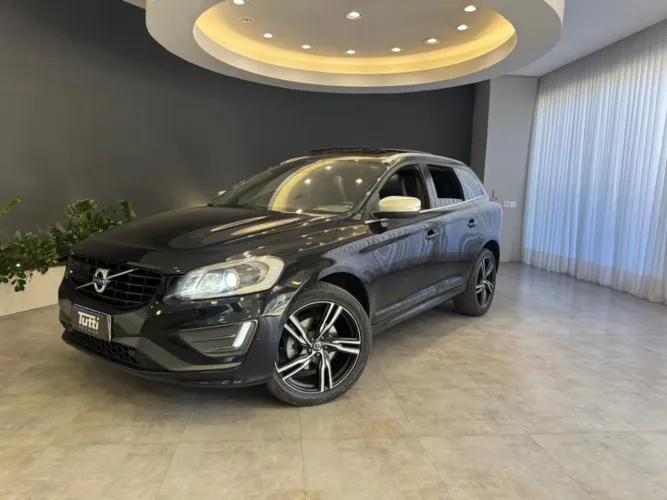 Volvo XC-60 XC 60 T-5 Dynamic 2.0 FWD Turbo Gasolina 4P AUT 2017