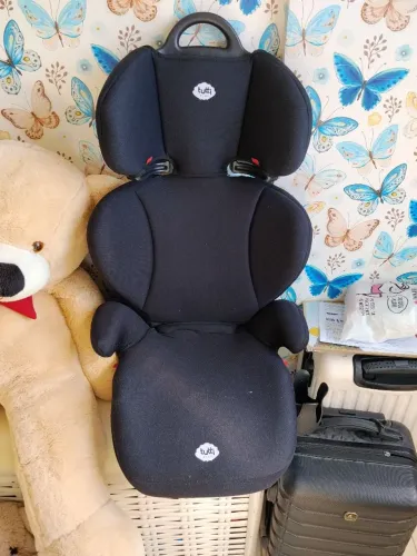 Assento de carro infantil (booster)