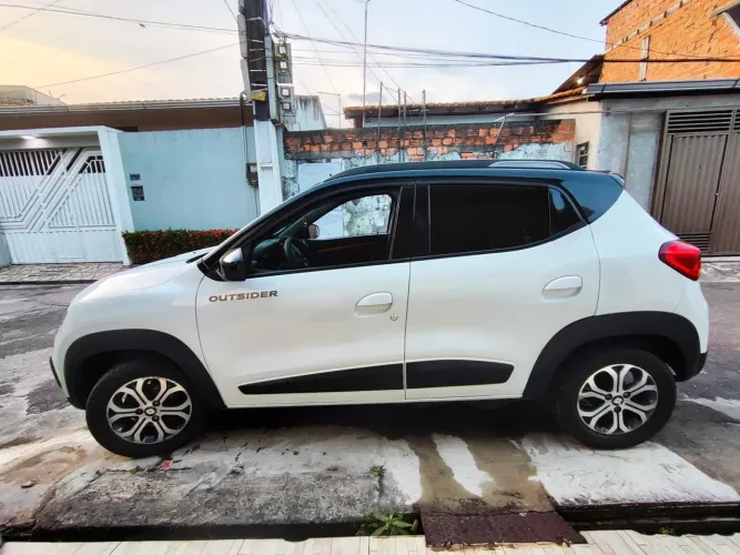 Renault Kwid Outsider 1.0 Flex 12V 5P Mec. 2022