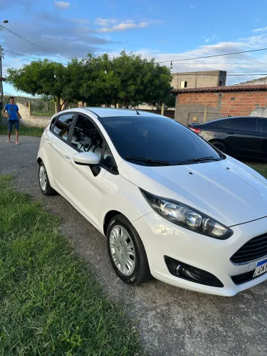 Ford Fiesta 1.5 16V Flex Mec. 5P 2015