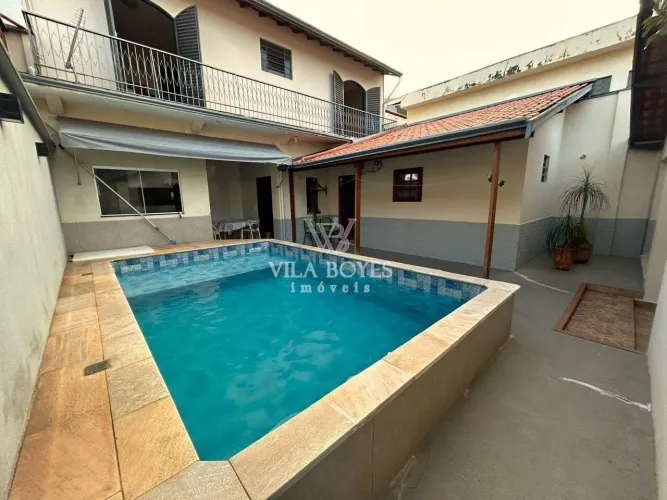 EXCELENTE CASA COM PISCINA À VENDA NO TRADICIONAL BAIRRO VILA MONTEIRO EM PIRACICABA/SP